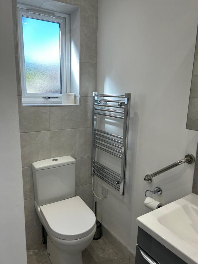 Studio 33 Chichester Exteriör bild